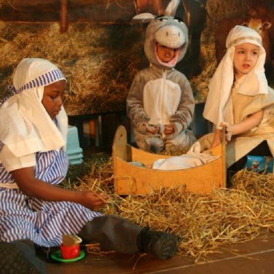 brown class nativity 2014 (4) - Copy